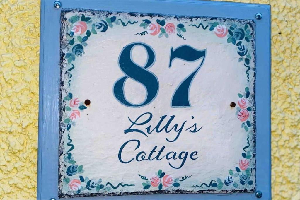 Lilly'S Cottage, Filey, Sleeps 8 Екстериор снимка