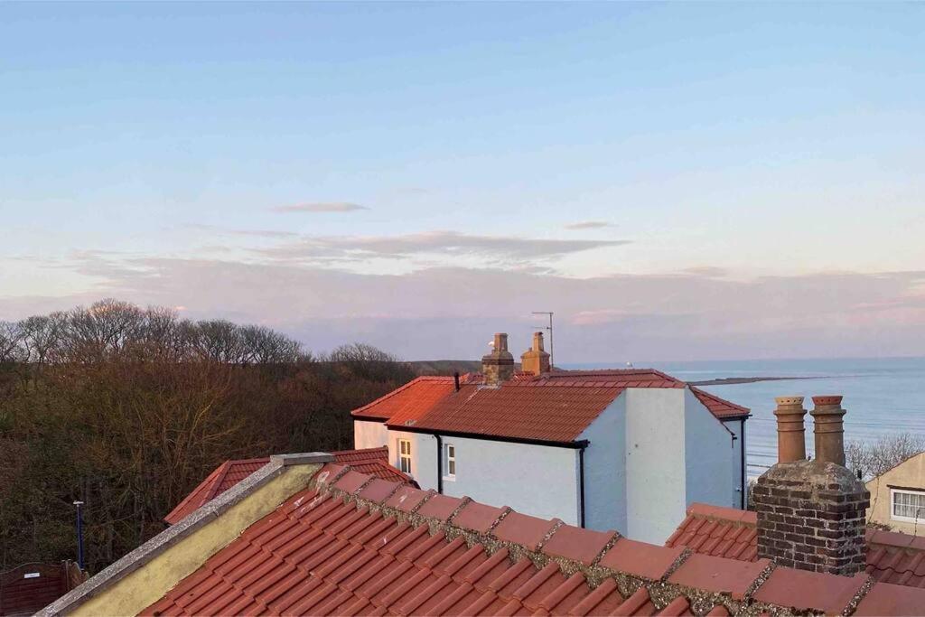 Lilly'S Cottage, Filey, Sleeps 8 Екстериор снимка