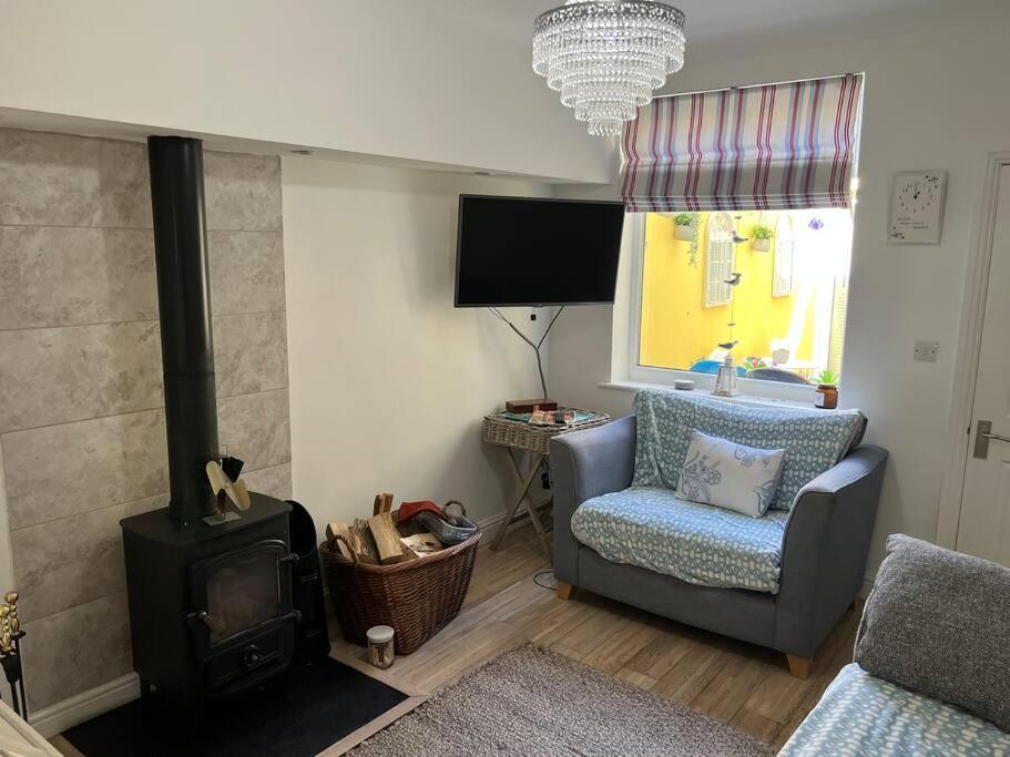 Lilly'S Cottage, Filey, Sleeps 8 Екстериор снимка